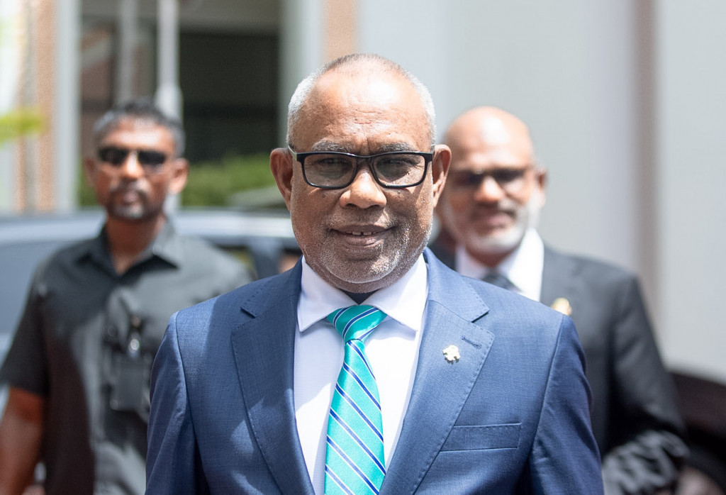 ޕާޓީ ބަދަލުކުރުމުން ގޮނޑި ގެއްލޭ ވާހަކަ ގާނޫނުއަސާސީއަކު ނެތް ...