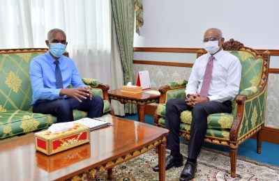 މާލޭ ސިޓީގެ މޭޔަރ ޑރ. މުޢިއްޒު ރައީސް ޞާލިޙް އާ މިއަދު ބައްދަލުކުރަށް ވަނީ: ފޮޓޯ: ޑރ. މުޢިއްޒު/ޓްވިޓަރ