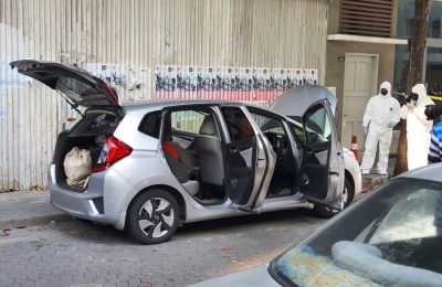 މާލޭ ސިޓީ މަގެއްގެމަތިން ކާރެއްގައި އުފުލެނިކޮށް ފުލުހުން މިއަދު ހަވީރު އަތުލައިގަތް މަސްތުވާތަކެއްތި އެކާރުގެ ތެރޭގައި -: ފޮޓޯ: ޕޮލިސް