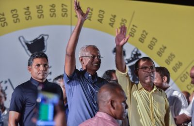 ދިވެހި ދައުލަތުގެ އެންމެ އިސް ތިންވެރިން، ރައީސް ޞާލިޙާއި ނައިބުރައީސް ފައިޞަލާއި މަޖްލިސް ރައީސް ނަޝީދު-: ފޮޓޯ: އެމްޑީޕީ