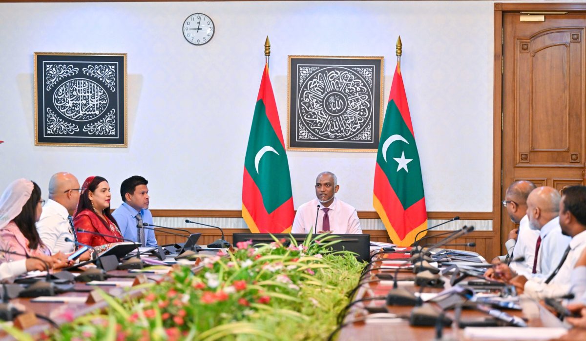 Ihuthiraam adhaakuraa dhuvas cabinet