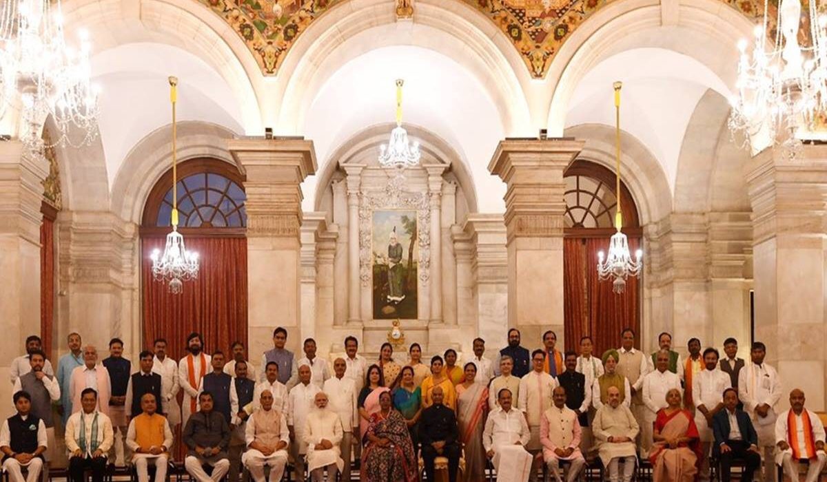 Modi-Cabinet-Minister-full މޯދީގެ އާ ކެނިނެޓް ފޮޓޯއަކަށް ހުއްޓިގެން
