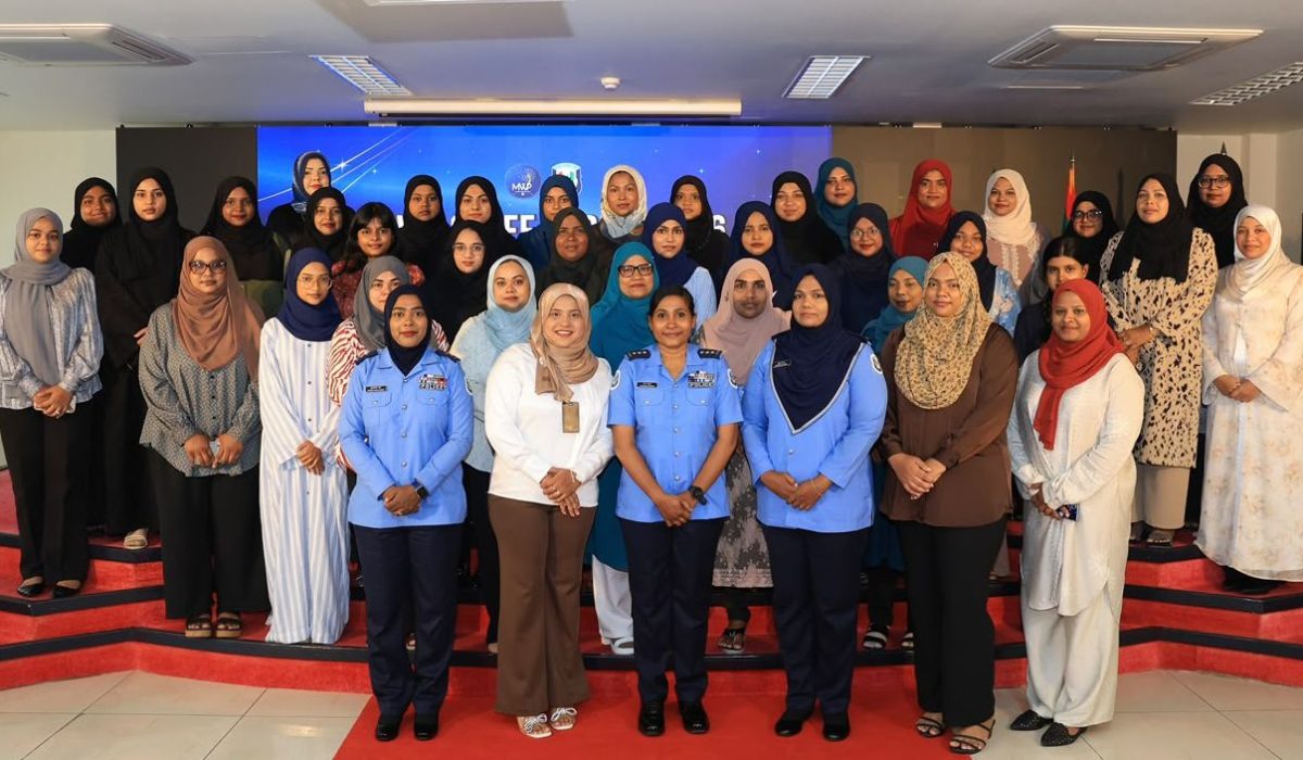 Police Civil Women