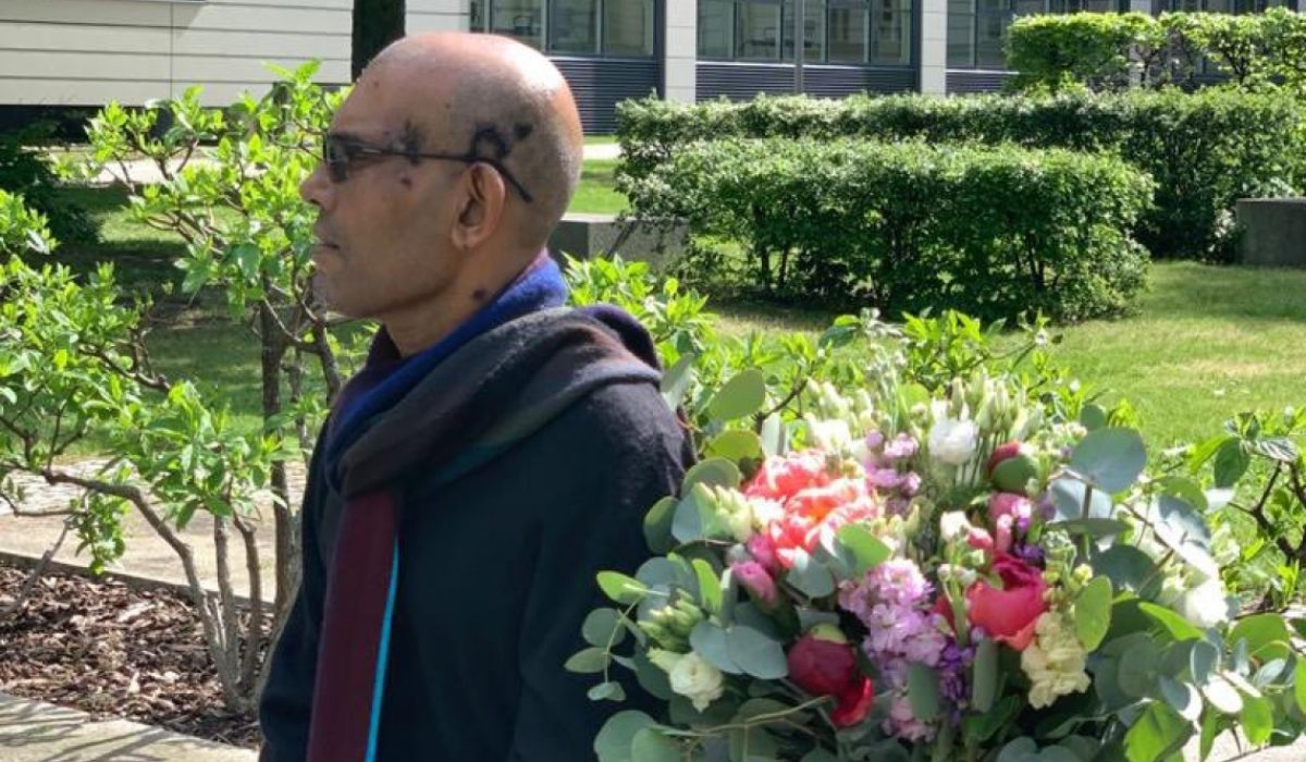nasheed ރައީސް ނަޝީދު ޖަރުމަނުން ފަރުވާ ހޯއްދެވި ދުވަސްވަރުގެ ފޮޓޯއެއް.