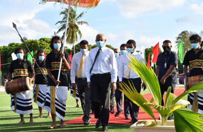 ރައީސުލްޖުމްހޫރިއްޔާ ލ..އަތޮޅަށް ވަޑައިގެންނެވުން. ފޮޓޯ:ރައީސްއޮފީސް