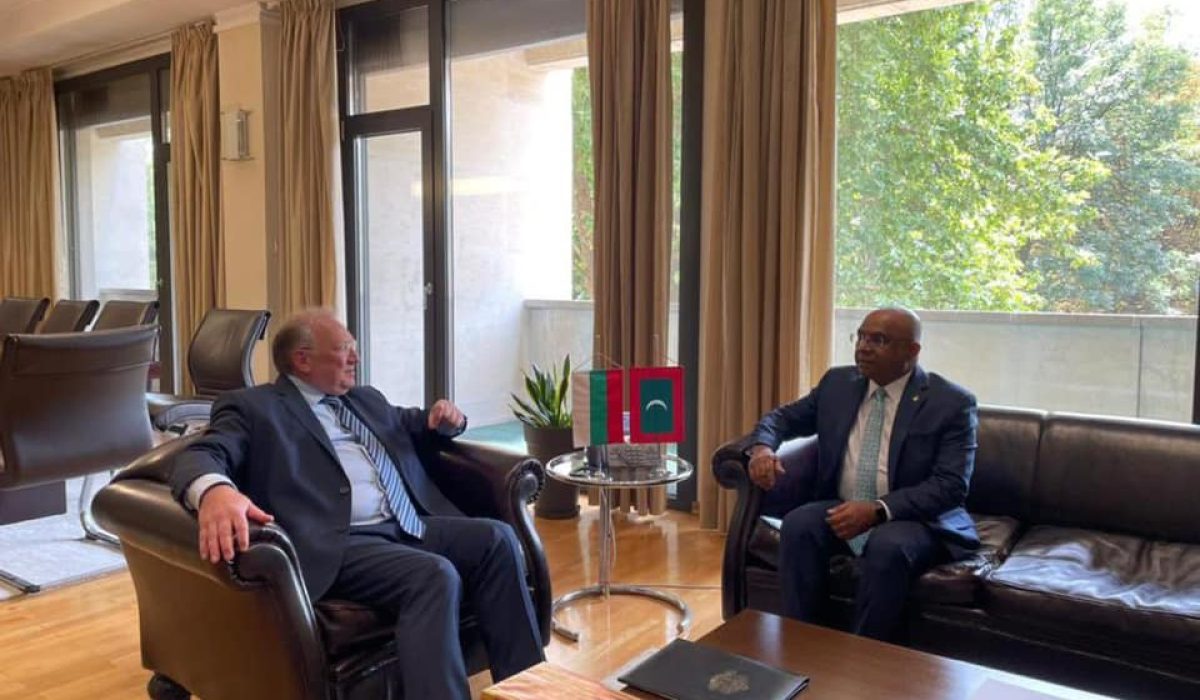 shahid-2 ޢަބްދުﷲ ޝާހިދު ބަލްގޭރިއާގެ ފޮރިން މިނިސްޓަރާ ބައްދަލުކުރައްވަނީ: ފޮޓީ ޝަހިދުގެ ޓްވިޓާ